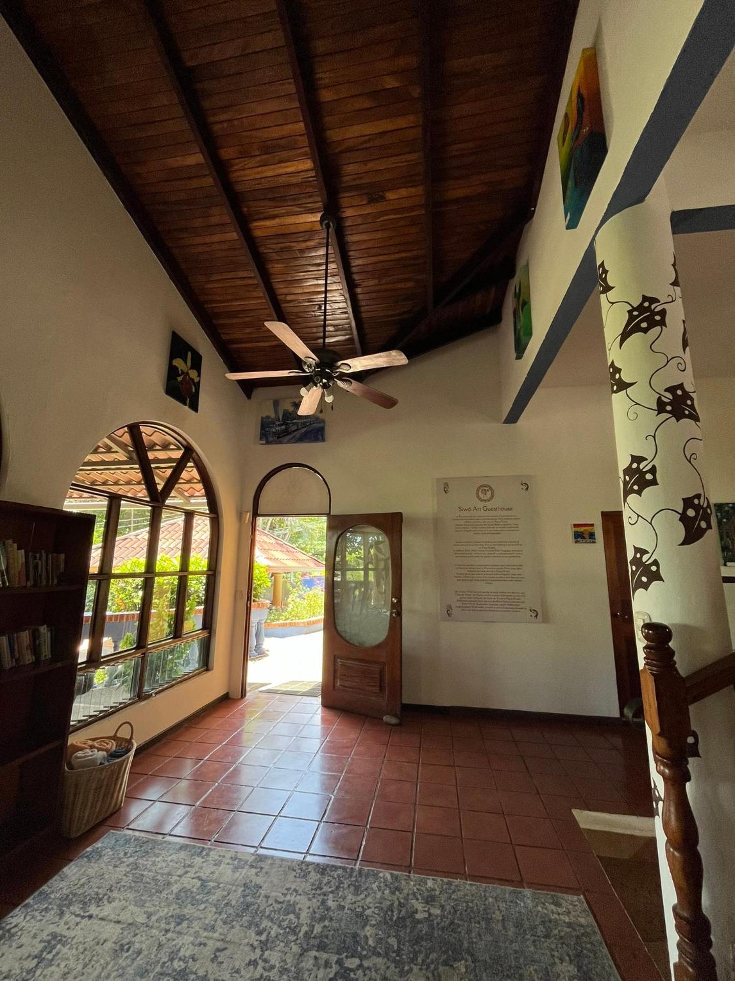 Siwo Art Guesthouse Playa Ocotal 外观 照片